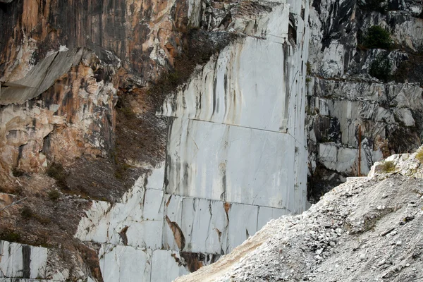 Die marmorsteinbrüche - apuanische alpen, carrara, — Stockfoto