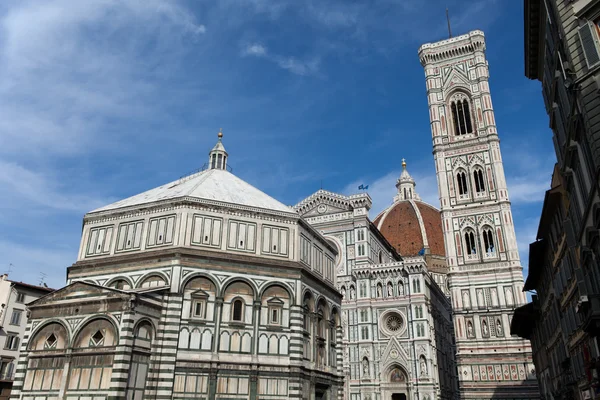 Pohled na křtitelnici, Campanile a Duomo - Florencie — Stock fotografie