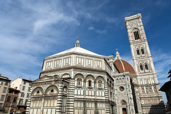 Vista del Baptisterio, Campanile y Duomo - Florencia — Foto de Stock