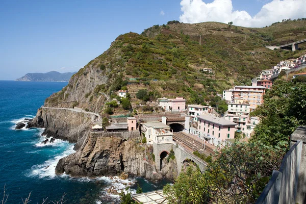 Riomaggiore - una de las ciudades de Cinque Terre en italia —  Fotos de Stock