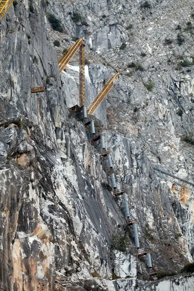 Mermer ocakları - apuan alps, carrara