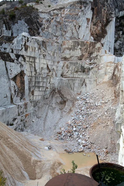 Las canteras de mármol - Alpes Apuanos, Carrara — Foto de Stock