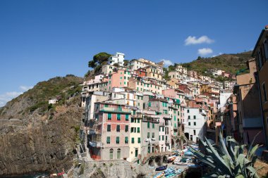 Riomaggiore - İtalya 'nın Cinque Terre kentlerinden biri