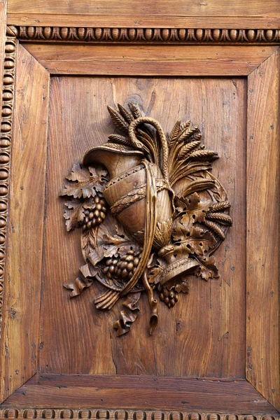 Florence-Wooden door of the Basilica of Santa Croce — Stock Photo, Image
