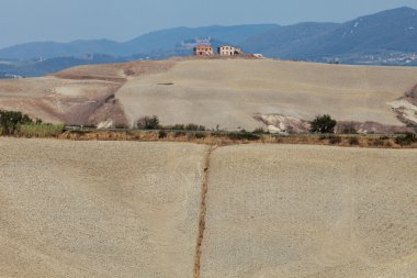 Girit senesialpineskiërs bergen op de achtergrond