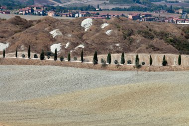 Girit senesialpineskiërs bergen op de achtergrond