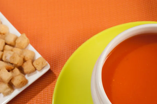 Gazpacho and croutons — Stock Photo, Image
