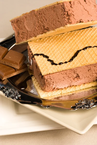 Crunchy dessert — Stock Photo, Image