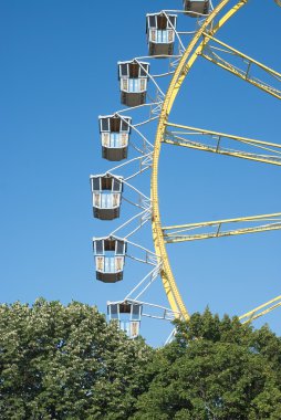 Ferris Wheel with Trees clipart