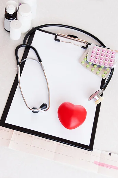 Медицинская проверка сердца — стоковое фото