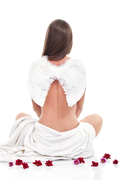 Vrouw dragen van engelen vleugels — Stockfoto