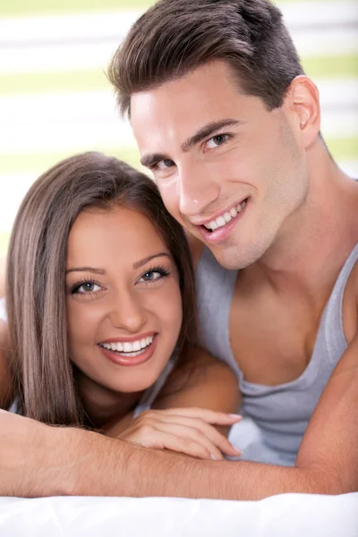 Portrait of young love couple — Stock Photo, Image