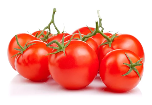 Свежие томаты, изолированные на белом фоне — стоковое фото