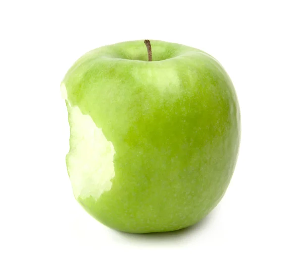 Grüner gebissener Apfel — Stockfoto