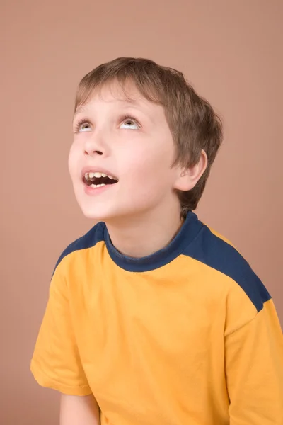 Sorridente menino retrato — Fotografia de Stock