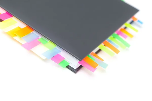 Deník s barevnými záložkami — Stock fotografie