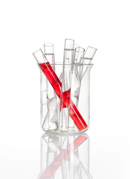 Frasco químico com um tubo de ensaio de laboratório no interior — Fotografia de Stock