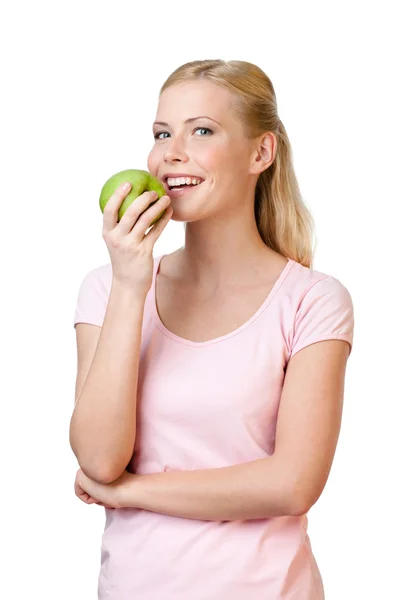 Elma yiyen genç kadın. — Stok fotoğraf