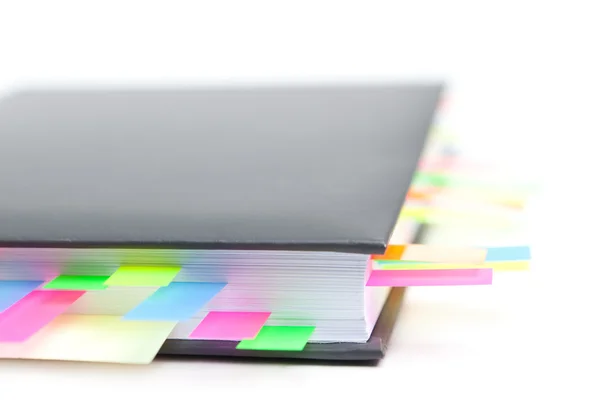 Бізнес щоденник з кольоровими вкладками — стокове фото