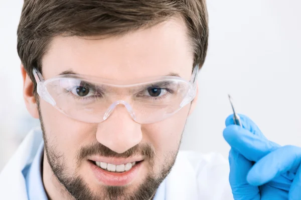 Dentist is ready for the procedure — Stock Photo, Image