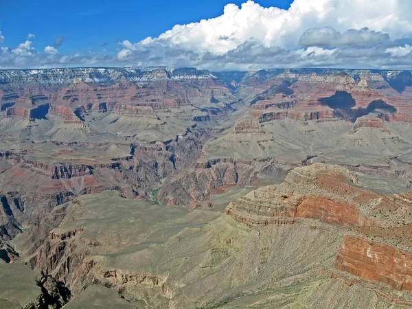 Grand canyon in sunny day, mountains diversity. — Stock Photo, Image