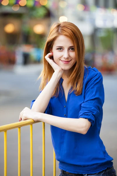 Style redhead girl at the street — Stock Photo, Image