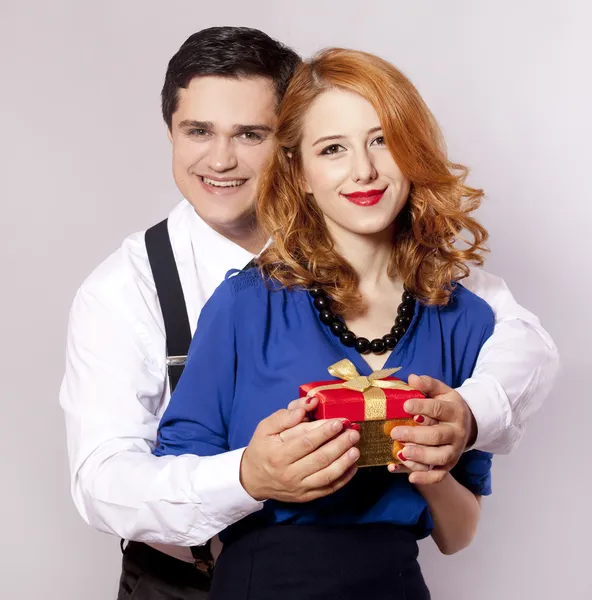 Couple américain avec ceinture — Photo