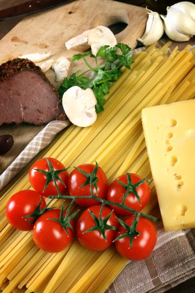 Cocinar pasta italiana — Foto de Stock