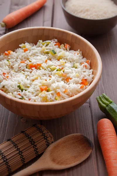 野菜とバスマティ米Basmati rýže se zeleninou — ストック写真