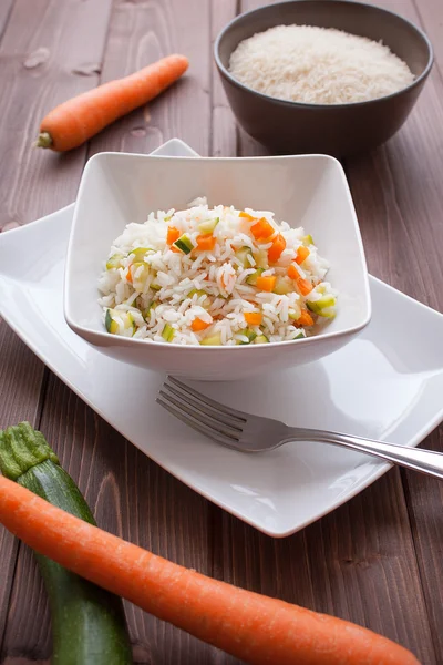 野菜とバスマティ米Basmati rýže se zeleninou — Stock fotografie