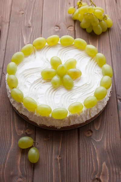 Yoghurt cake met druivenmost — Stockfoto