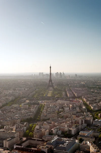 Eiffelova věž v Paříži pohled z budovy montparnasse — Stock fotografie