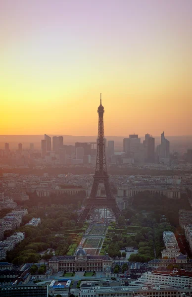 Eiffelova věž v Paříži pohled z budovy montparnasse — Stock fotografie
