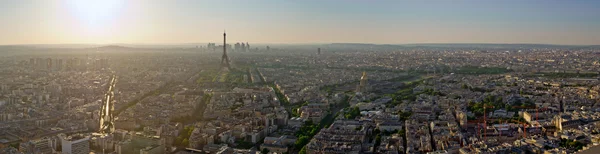 Tour Eiffel à Paris vue depuis le bâtiment Montparnasse — Photo