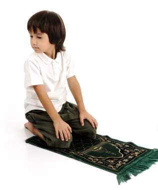 Muslim boy praying clipart