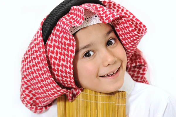 かわいい小さな子供はアラビア語 — ストック写真