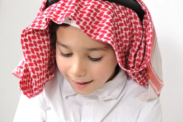 中东地区的阿拉伯小男孩 — 图库照片