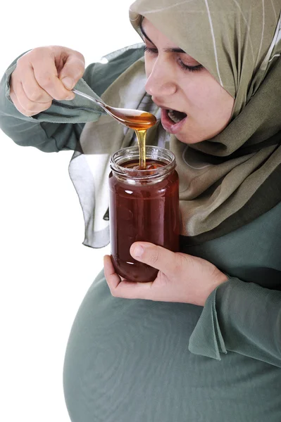 Comida saludable de mujeres musulmanas embarazadas — Foto de Stock