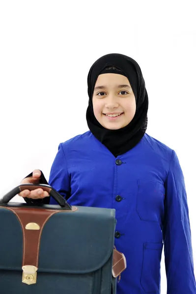 Moslim meisje met zak — Stockfoto