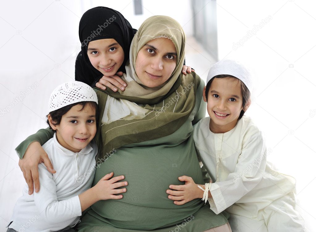 depositphotos_11747546-stock-photo-muslim-pregnant-woman-with-her.jpg