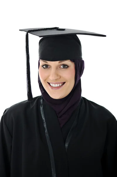 Felice studente laureato ragazza musulmana — Foto Stock