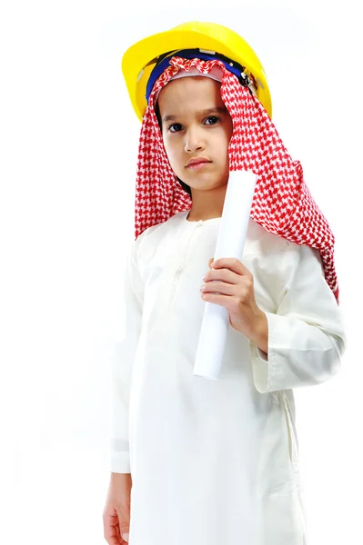 Lilla söta arabiska barn ingenjör — Stockfoto
