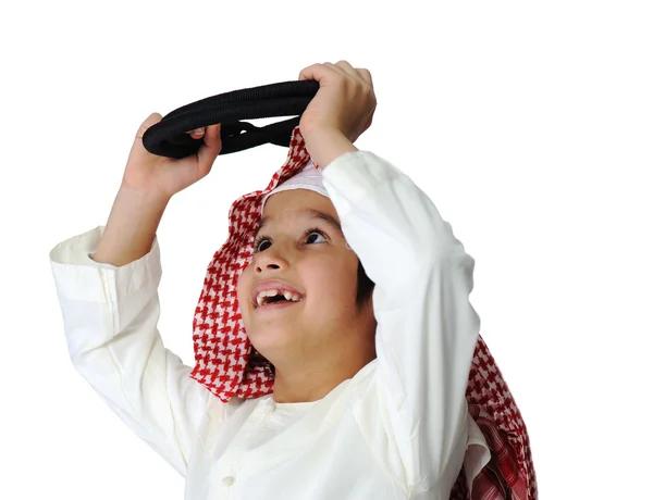 Glücklicher arabischer kleiner Junge — Stockfoto