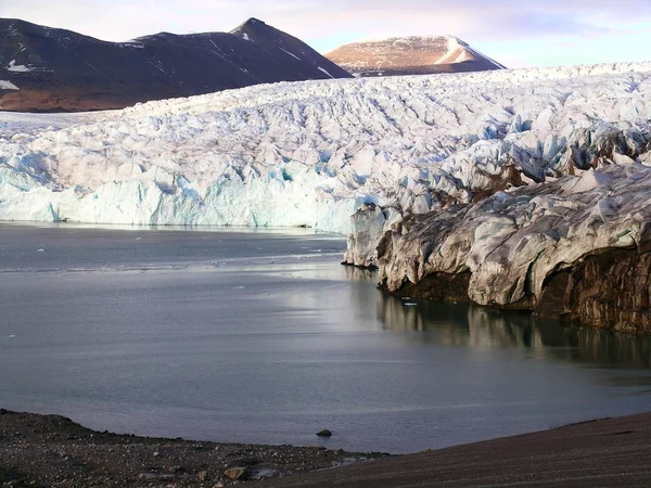 Телячий ледниковый мороз — стоковое фото