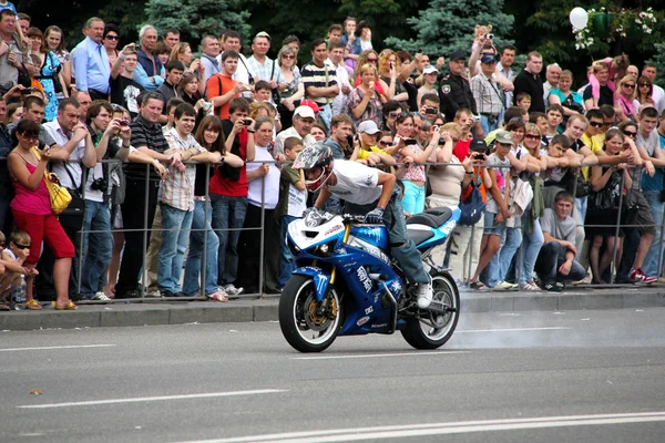 Bikers reunião e show no Dia da Cidade de Kiev — Fotografia de Stock
