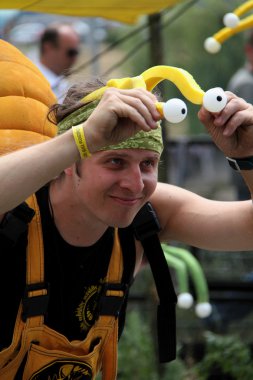 Kızıl Boğa Etiketi