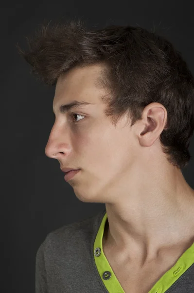 Portrét smutné mladý muž profilu — Stock fotografie