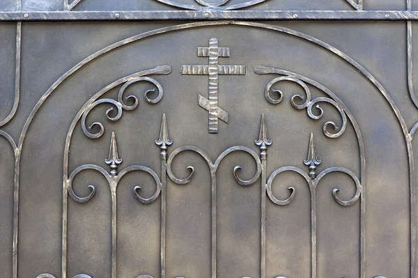 Klasztor bramy metalowe — Zdjęcie stockowe
