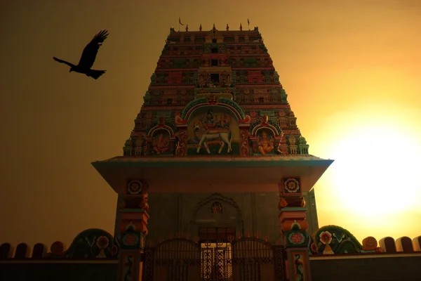 Sonnenuntergang im hinduistischen Tempel — Stockfoto