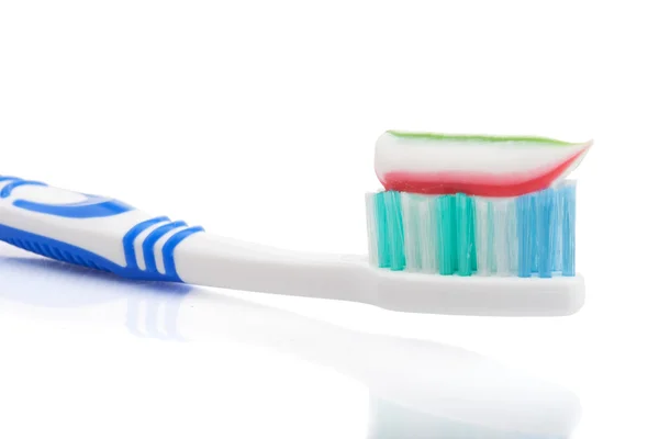 Cepillo de dientes y pasta dental — Foto de Stock